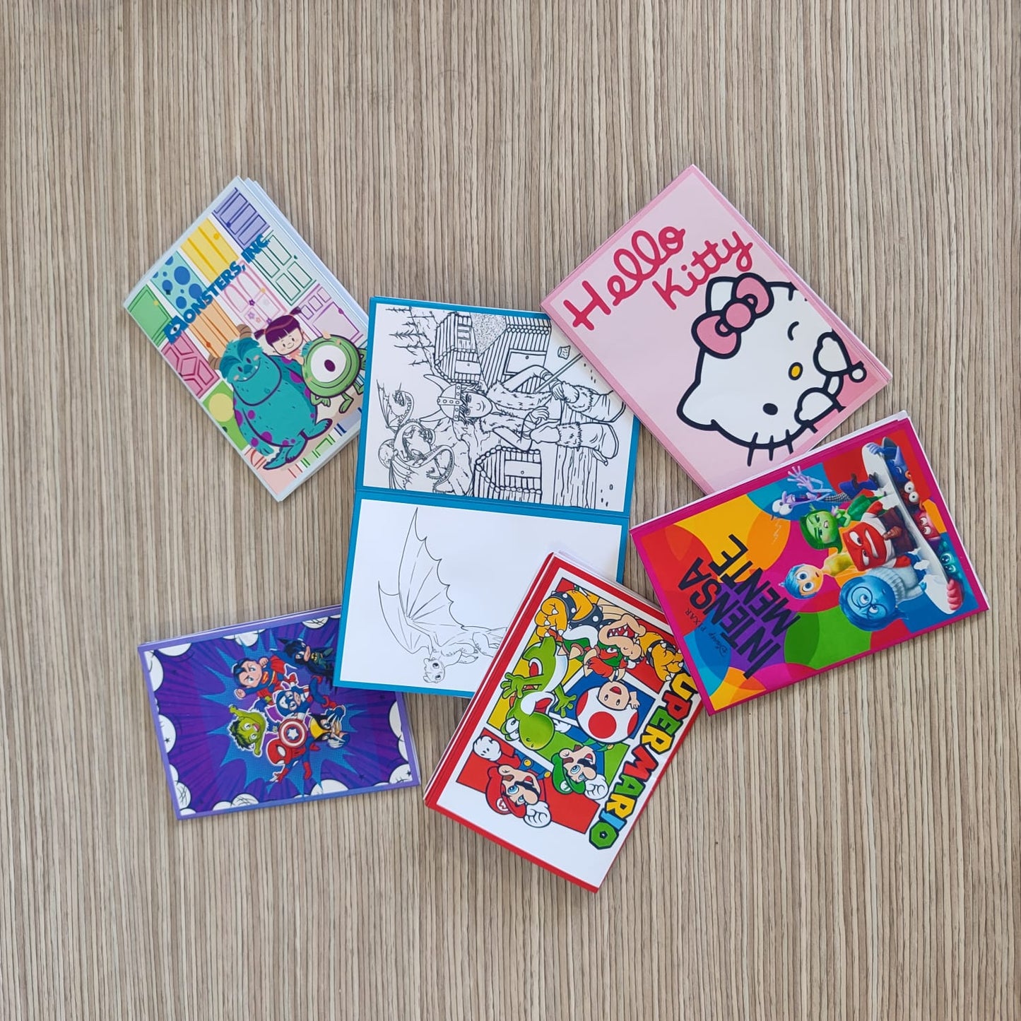 Kit 100 minilibros para colorear